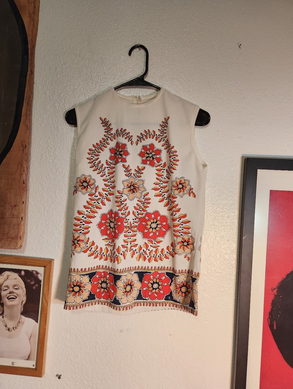 Vintage Women’s Cream Sleeveless Embroidered Floral Tunic Hole On Zipper
